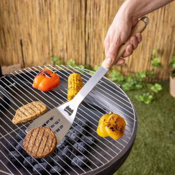 Esschert Design uitgebreide luxe barbecue gereedschap set - 9 delig - tang - handschoen - aardappel houder - groentehouder - lederen bbq schort - vishouder - thermometer - rookbox - Cadeau gift set - Vaderdag